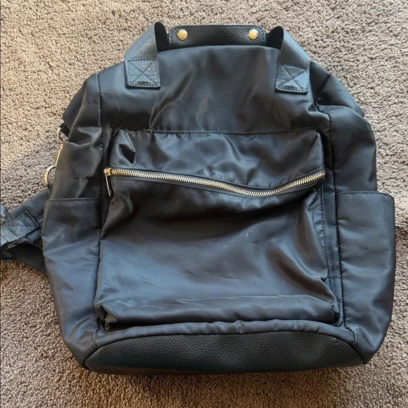 Stylish full size travel Black Backpack - Picture 1 of 7